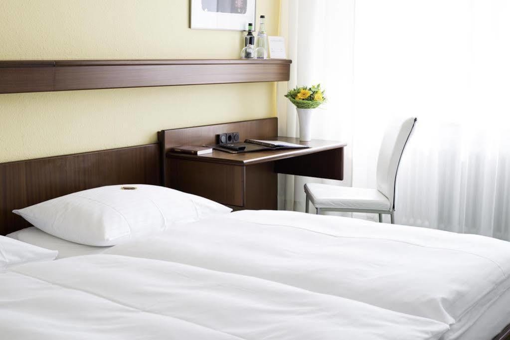 Hotel Am Kupferhammer 투빈겐 외부 사진